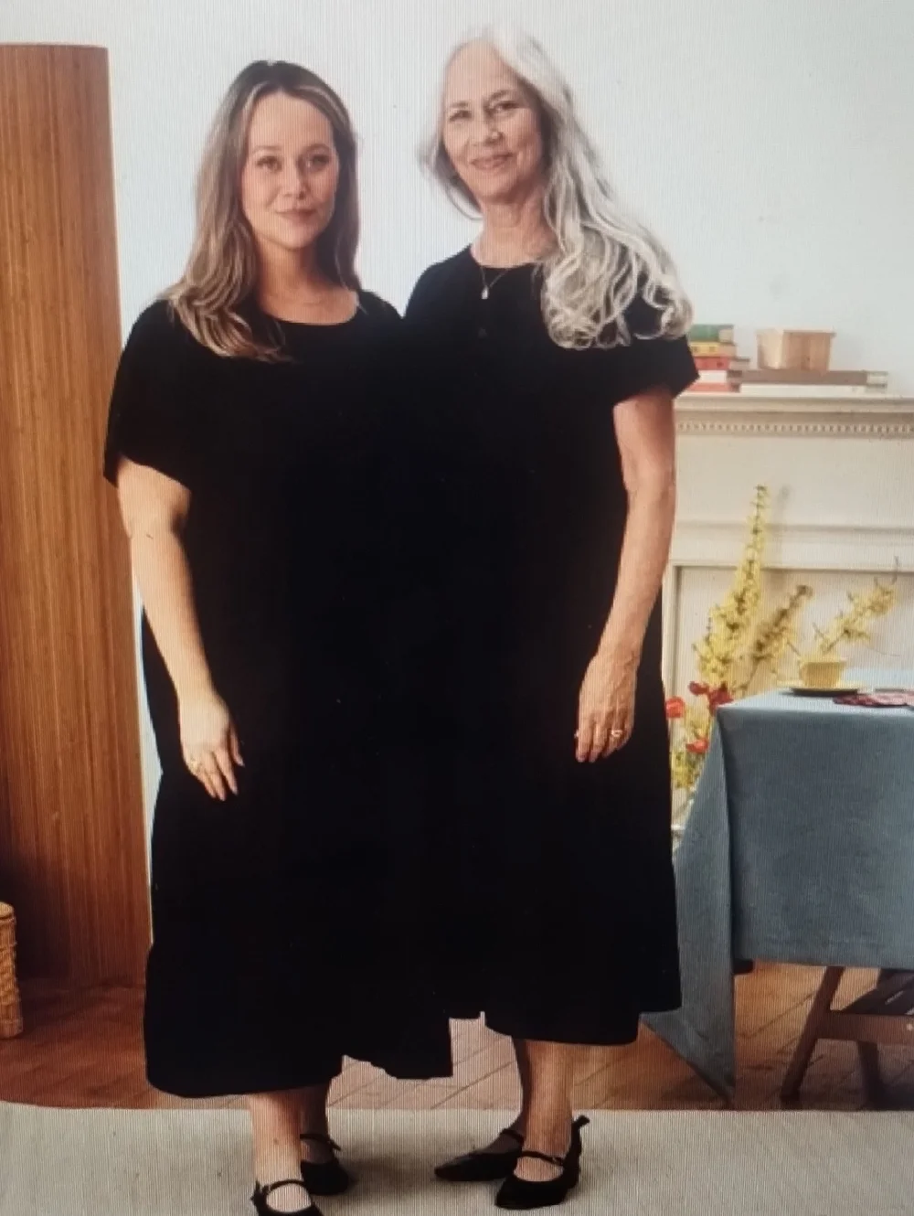 Tradlands NWT Linen Chalet Dress Black S - Picture 2 of 6